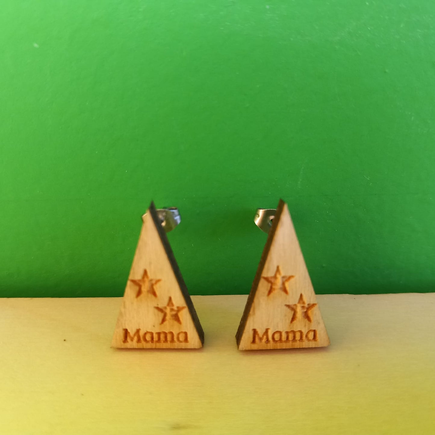 Oorbellen driehoekjes "mama"
